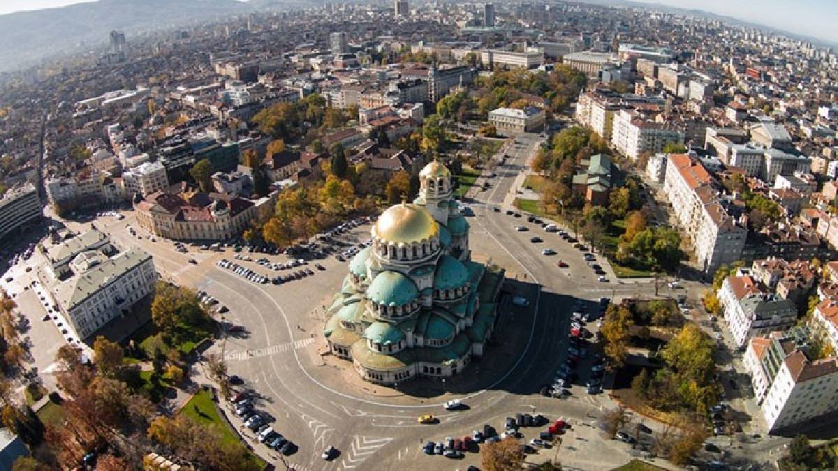 Türk gezginlerin ‘Yakın kaçış rotası’: Birkaç saatlik yolculukla kendinizi büyülü atmosfere bırakın