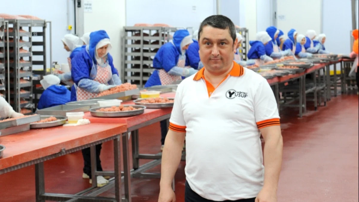 Köfteci Yusuf 2026 Ramazan Menüsü cep yakmıyor: Dört yüz liraya ekonomik iftar menüsü tanıtıldı