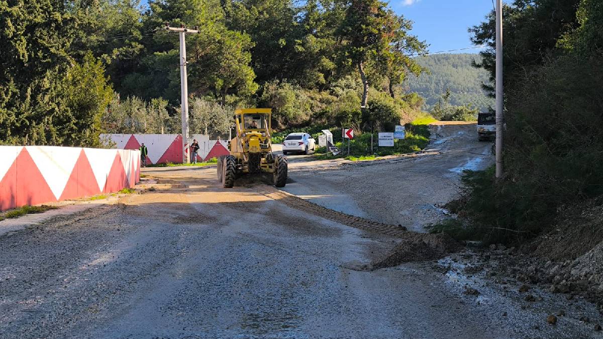 Aydın’ın tüm ilçelerinde yol yapım ve yenileme çalışmaları sürüyor