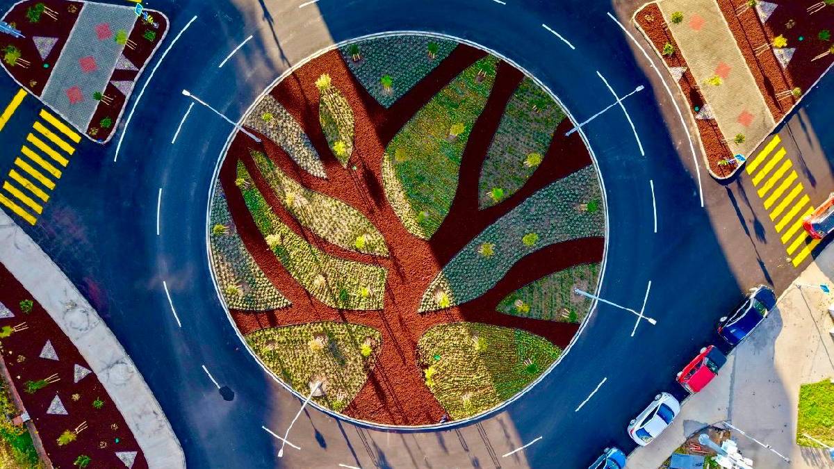 Kavşaklar sanat eserine dönüşüyor