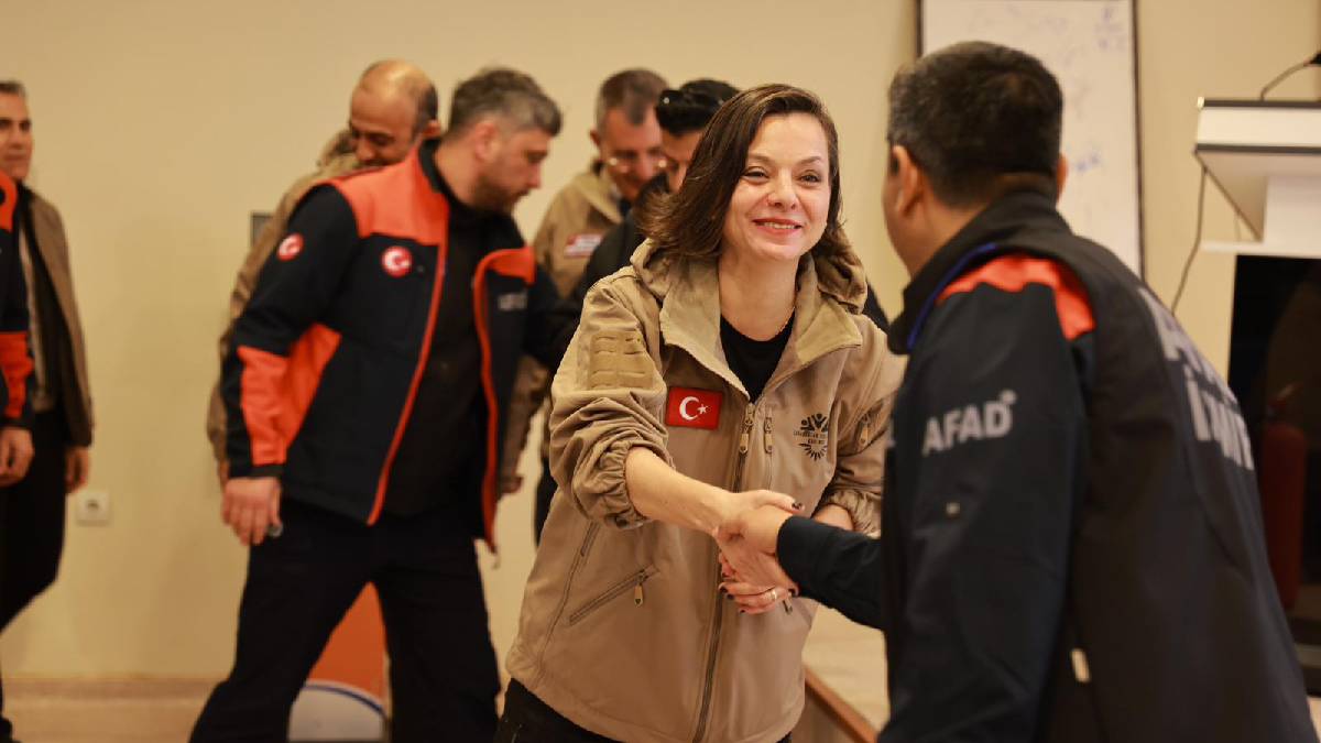 Karabağlar Belediyesi KAR-KUT ile sahada daha güçlü