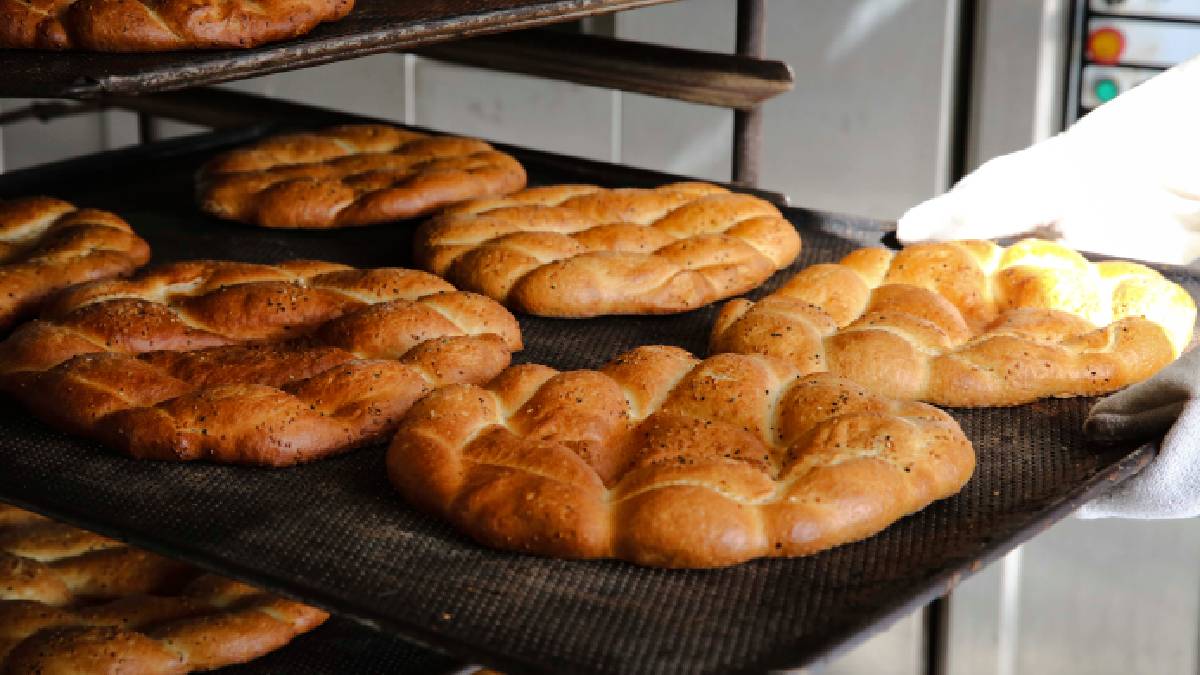 Mobil Ekmek Fırını ile yerinde sıcak pide üretimi: Ramazan boyunca 14.00-17.00 saatleri arasında Başkentlilere hizmet verecek