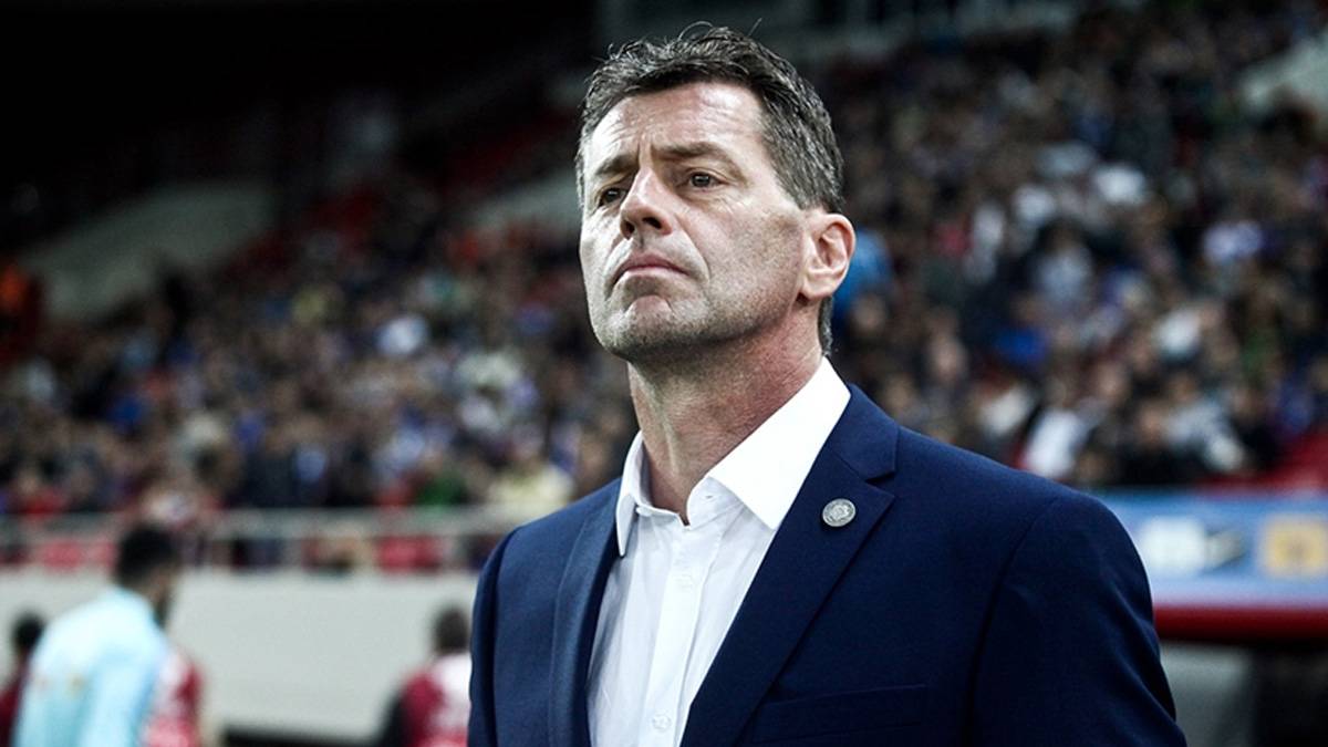 Galatasaray'ın  eski teknik direktörü Skibbe'den sürpriz anlaşma: Yeni durağı herkesi şaşırttı