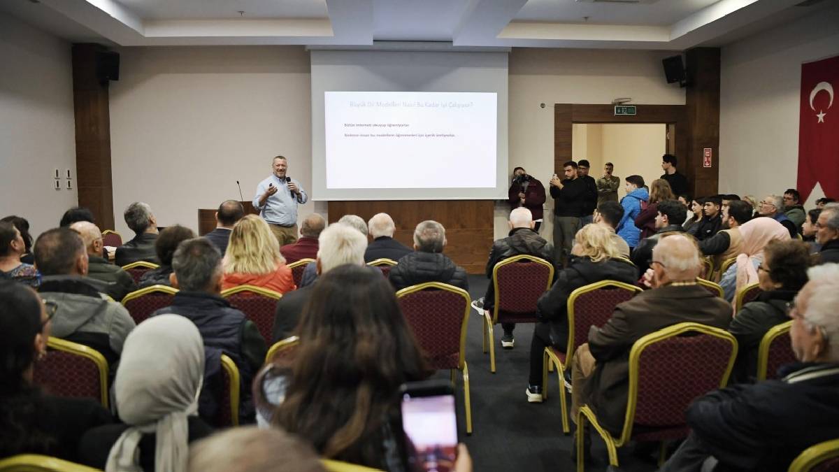 Konyaaltı Bilim Buluşması’nda yapay zeka anlatıldı