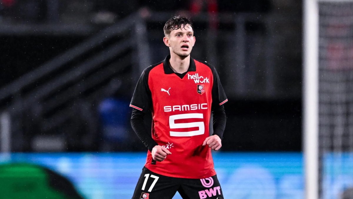 Fenerbahçe'de eleştirilen Szymanski Fransa'da kendini buldu