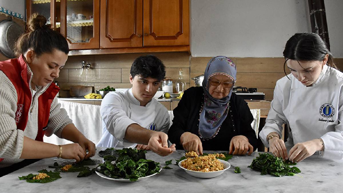 Geleceğin şeflerine yerinde eğitim: Tarladan sofraya tüm incelikleri öğreniyorlar