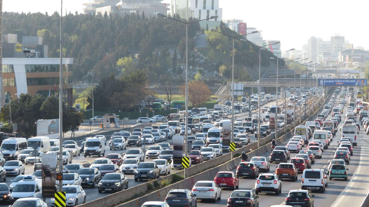 İstanbul'da toplu taşımada hız sınırı düşürüldü