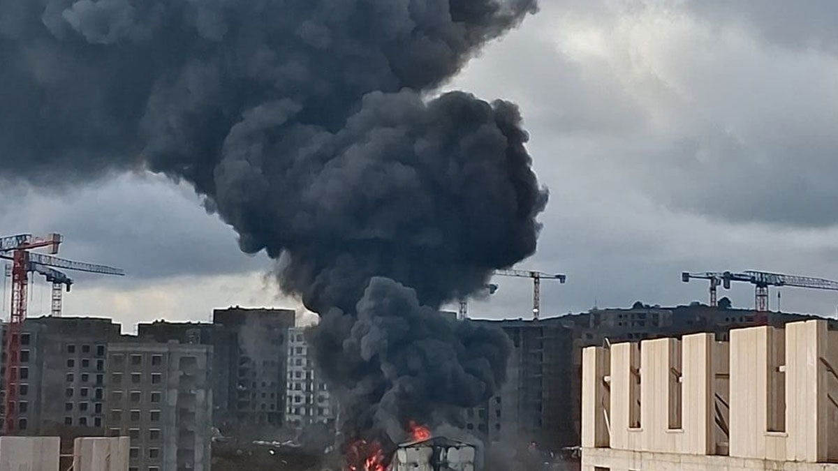 Tuzla'da işçi konteynerinde yangın