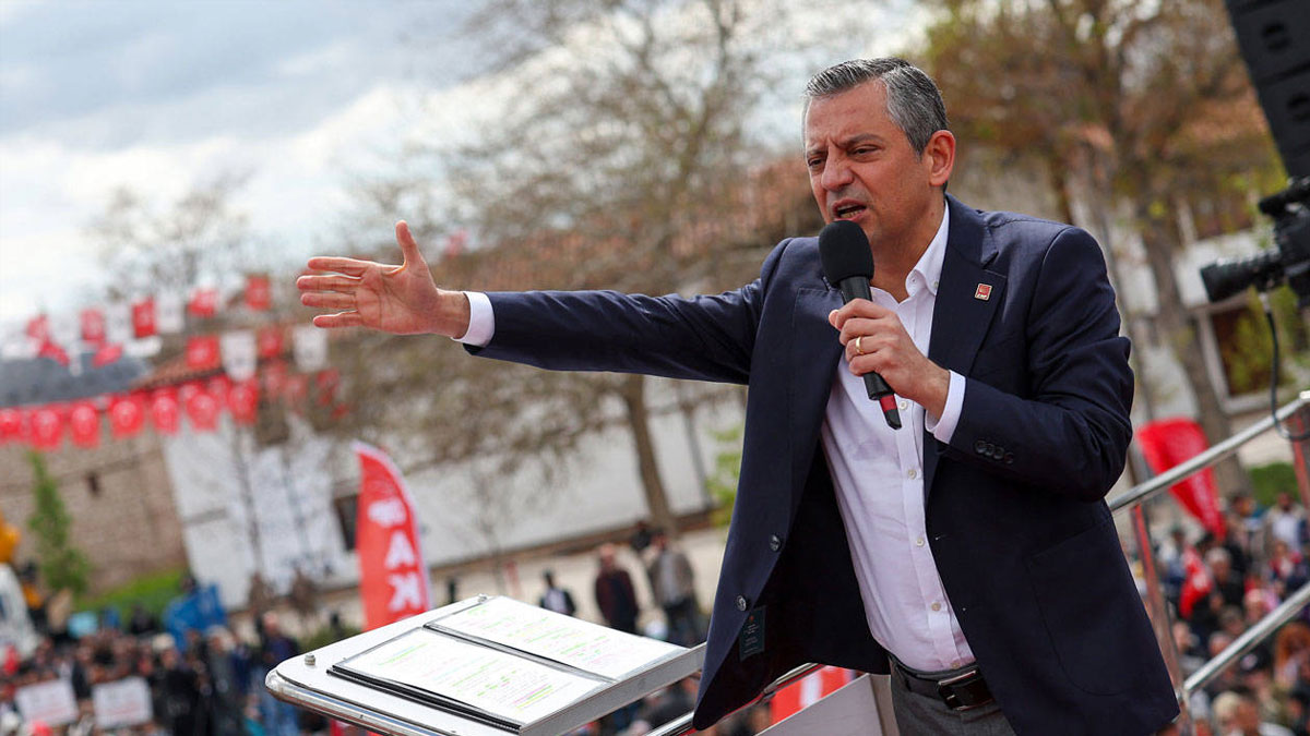 Özel'den Bakırköy mitingine çağrı: Meydanlar Türkiye’nin dört bir yanında tek bir şey söylüyor...