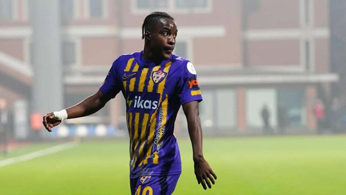 Eyüpspor'da ayrılık resmen açıklandı: Çin takımına transfer oldu