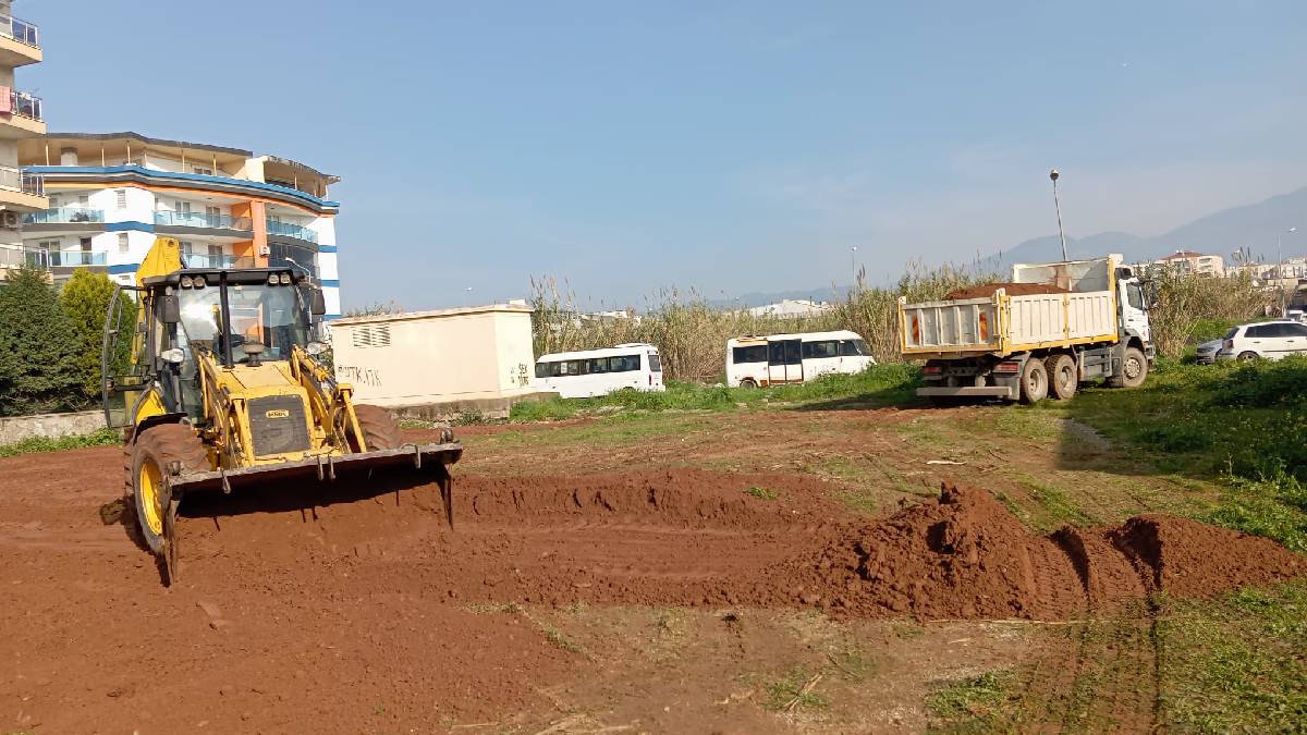 Başkan Yetişkin sözünü tuttu: Fenerbahçeliler Parkı için ilk kazma vuruldu