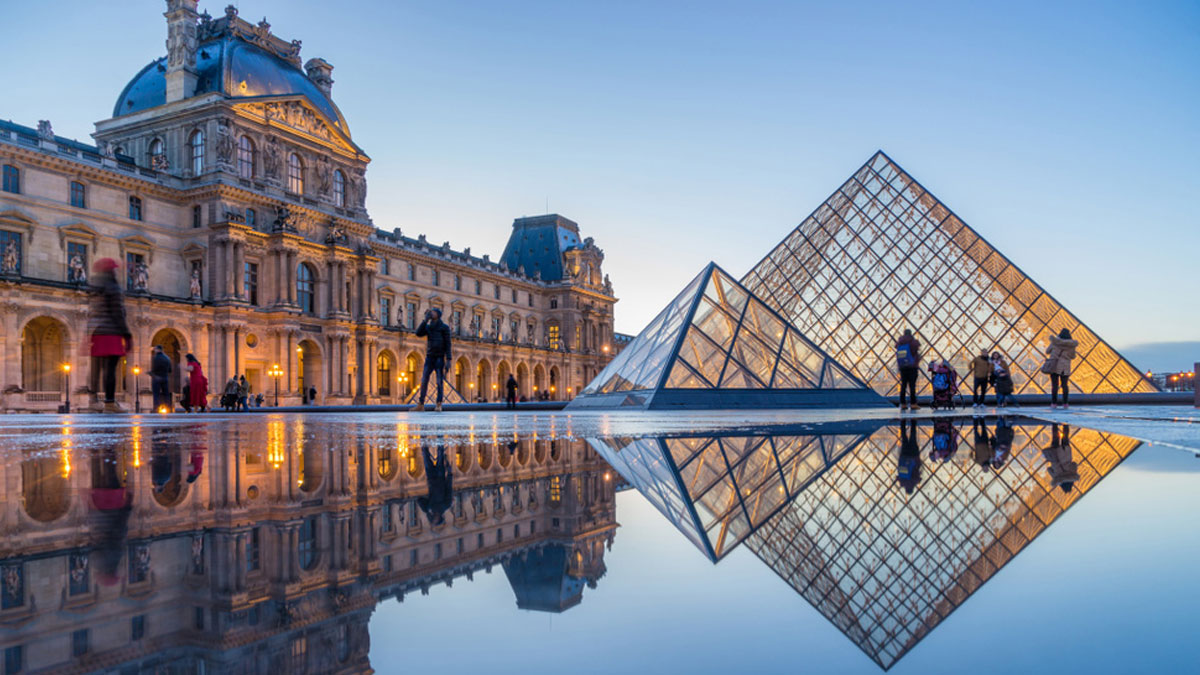 Macron’dan Louvre Müzesi için kritik atama