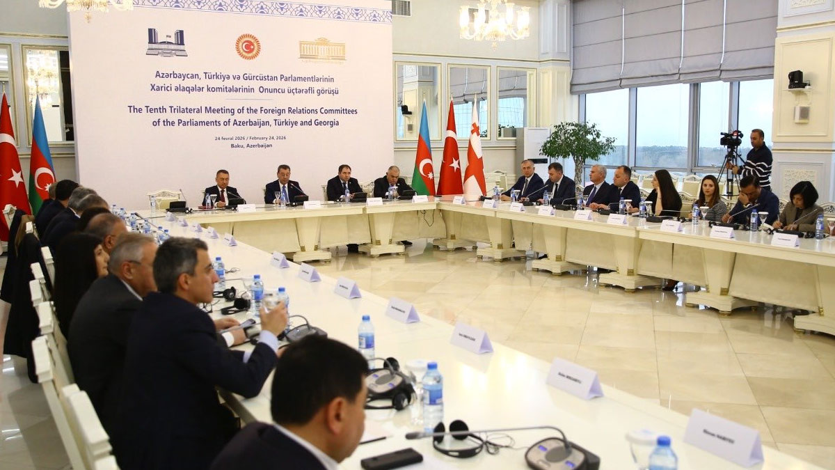 Türkiye-Azerbaycan-Gürcistan Parlamentoları Dışişleri Komisyonları Bakü'de toplandı