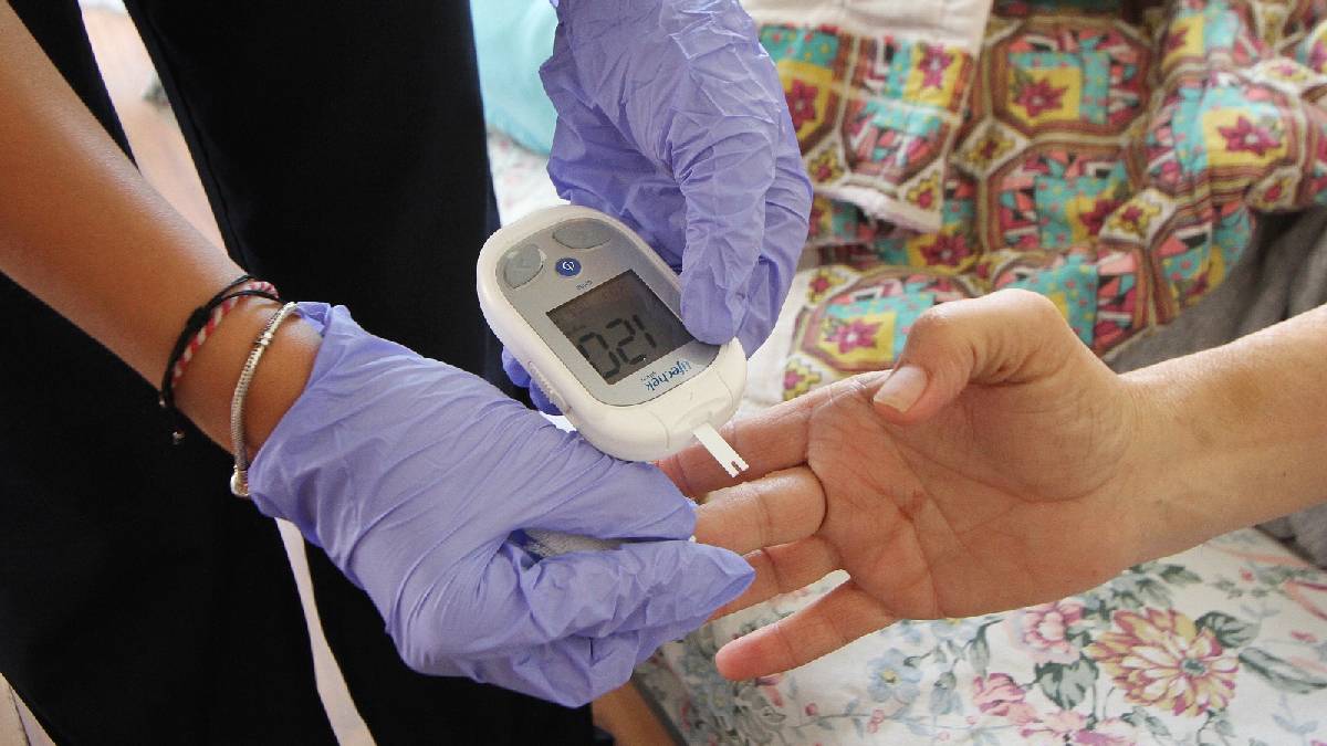 Karşıyaka Belediyesinden sağlıkta güçlü destek: ESDEM ile şifa evlere taşınıyor