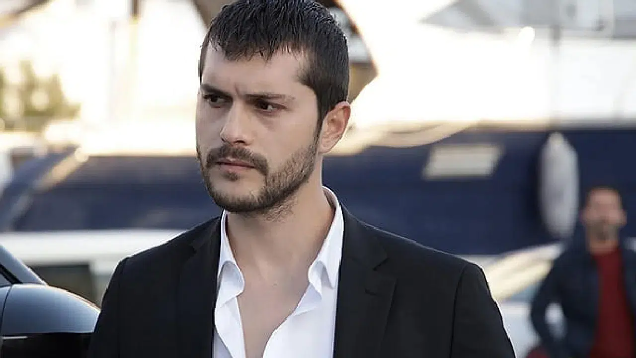 İsmail Hacıoğlu’nun vedası sonrası set hareketlendi: Alperen Duymaz ile el sıkışma an meselesi