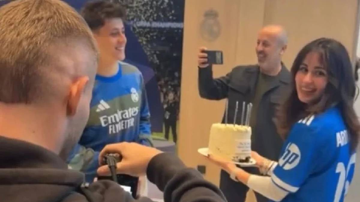 Arda Güler’e sürpriz kutlama: Sevgilisi mum üfletmeyi ihmal etmedi