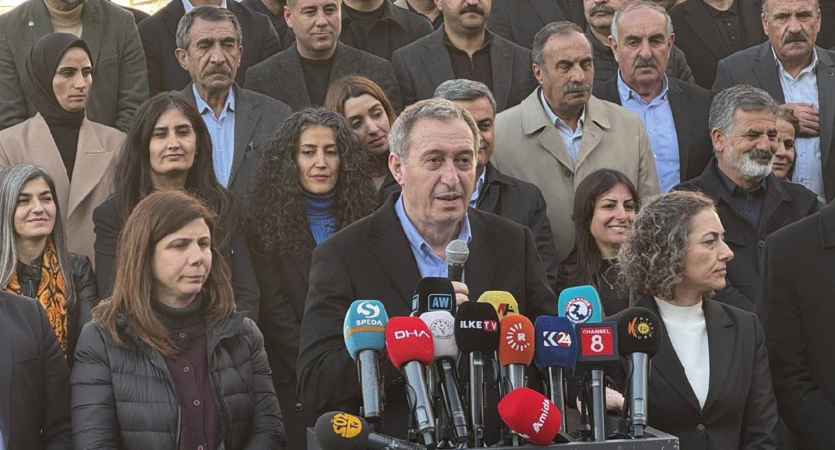 Bakırhan: Kayyumda ısrar etmek doğru değil