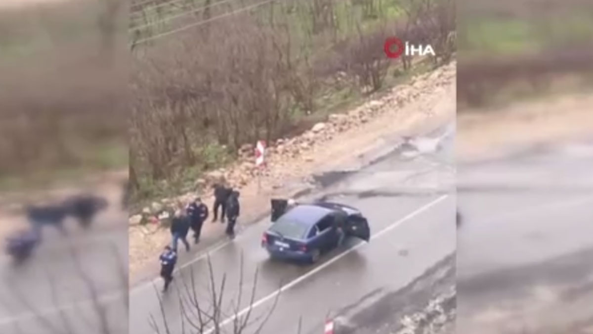 Ordu'da korkutan heyelan: Karayolu ulaşıma kapandı