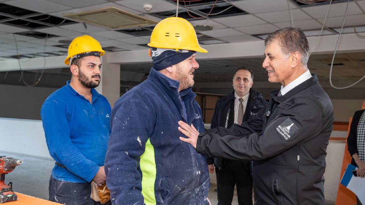 Başkan Tugay’dan Kültürpark’a yeni kütüphane müjdesi