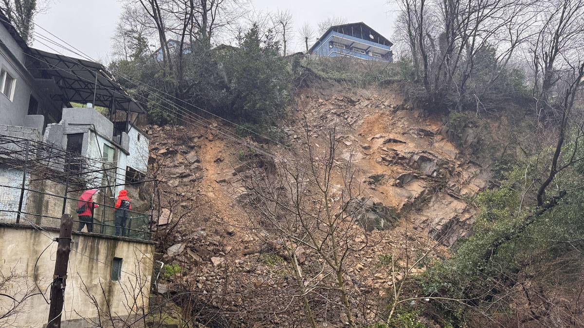 Zonguldak'ta heyelan: 3 ev ve 1 işyeri boşaltıldı