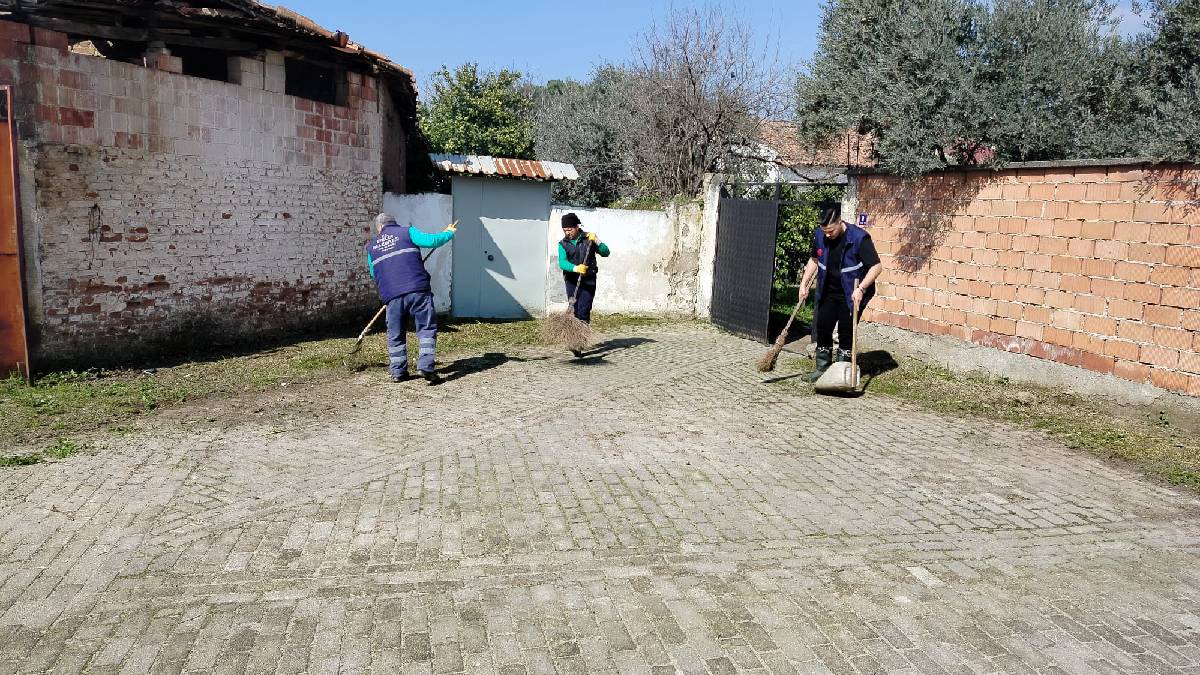 Efeler’in yeşil alanları tertemiz