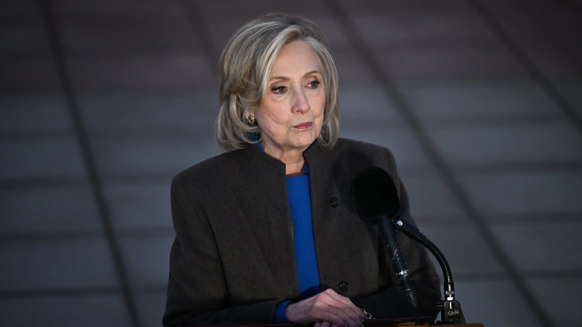 Eski ABD Dışişleri Bakanı Clinton, ifade verdi: Epstein’in suçlarından haberim yoktu, Trump da ifade vermeli