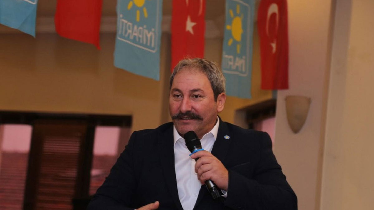 İYİ Parti'de üst düzey ayrılık: Tolga Akalın zehir zemberek sözlerle istifa etti