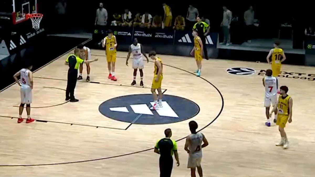 Abu Dabi'de patlamalar Euroleague maçını durdurdu