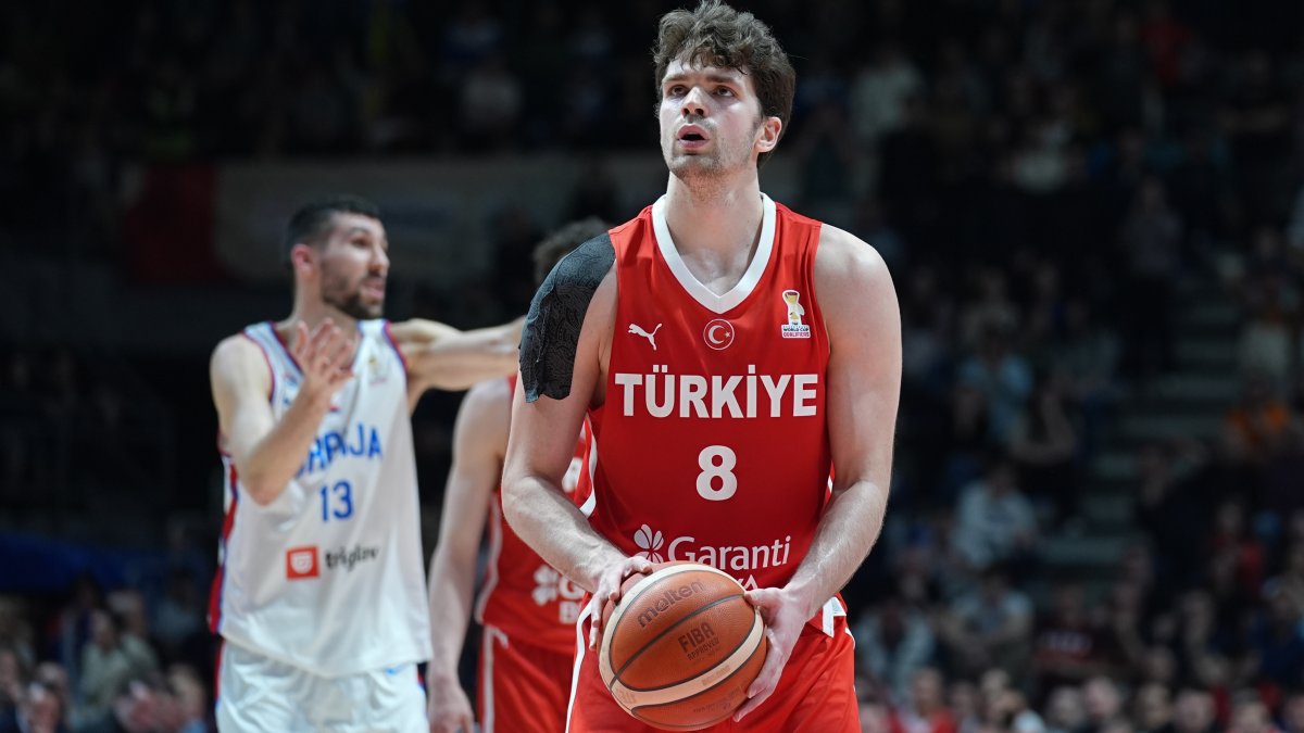 Milli takımın zaferinden sonra Sırbistan Tarık Biberovic'i konuşuyor: Fenerbahçe'nin yıldızı Kartal'ı yıktı