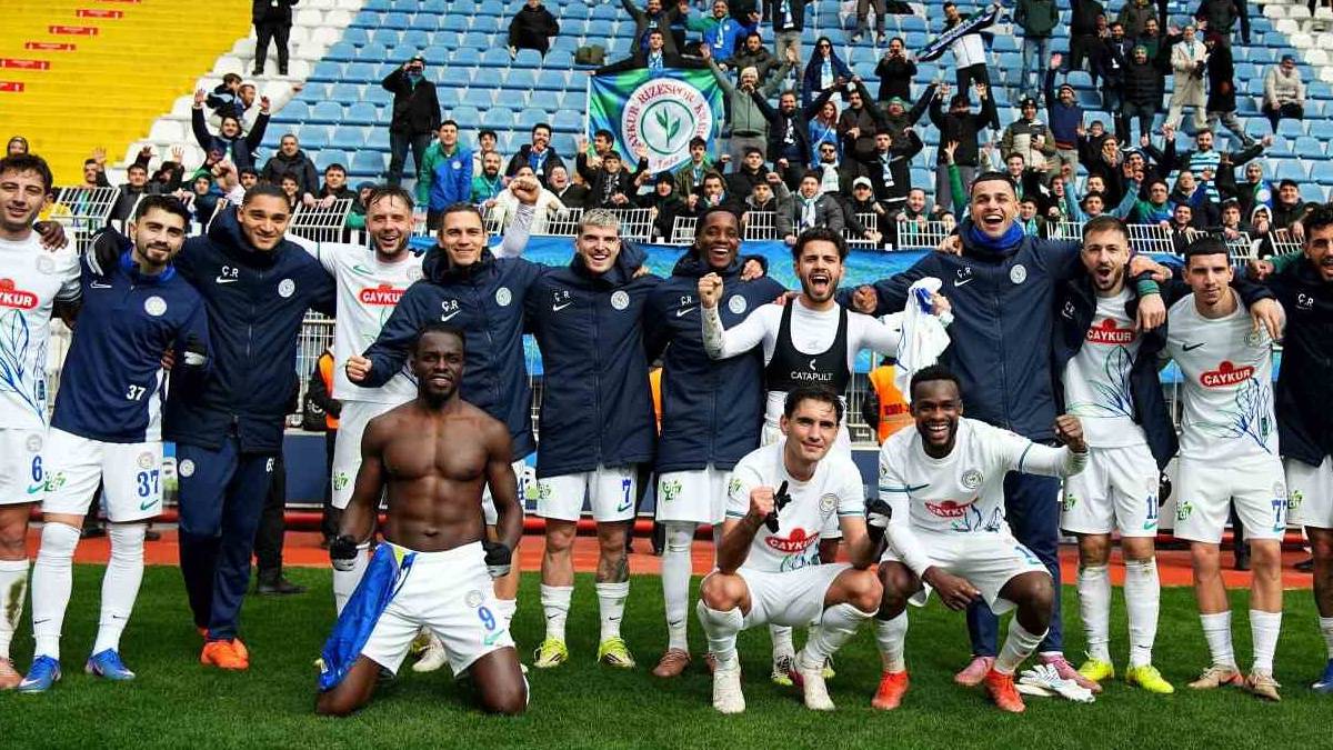 Rizespor, Kasımpaşa'yı 3 golle geçti