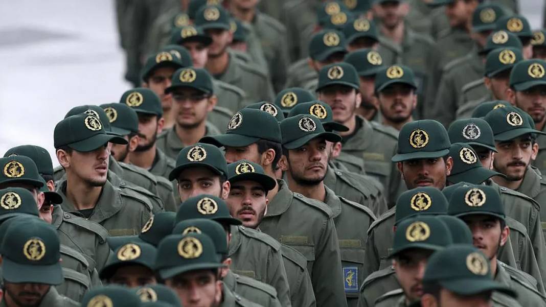 İran Devrim Muhafızları’ndan saldırı açıklaması: Kısa süre içinde vuracağız