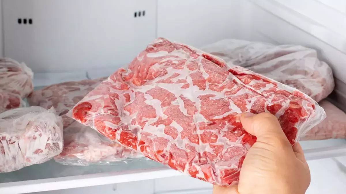 Buzdolabından çıkan kıyma en hızlı nasıl çözülür? İşte 10 dakikada çözüm sunan çelik tencere tüyosu