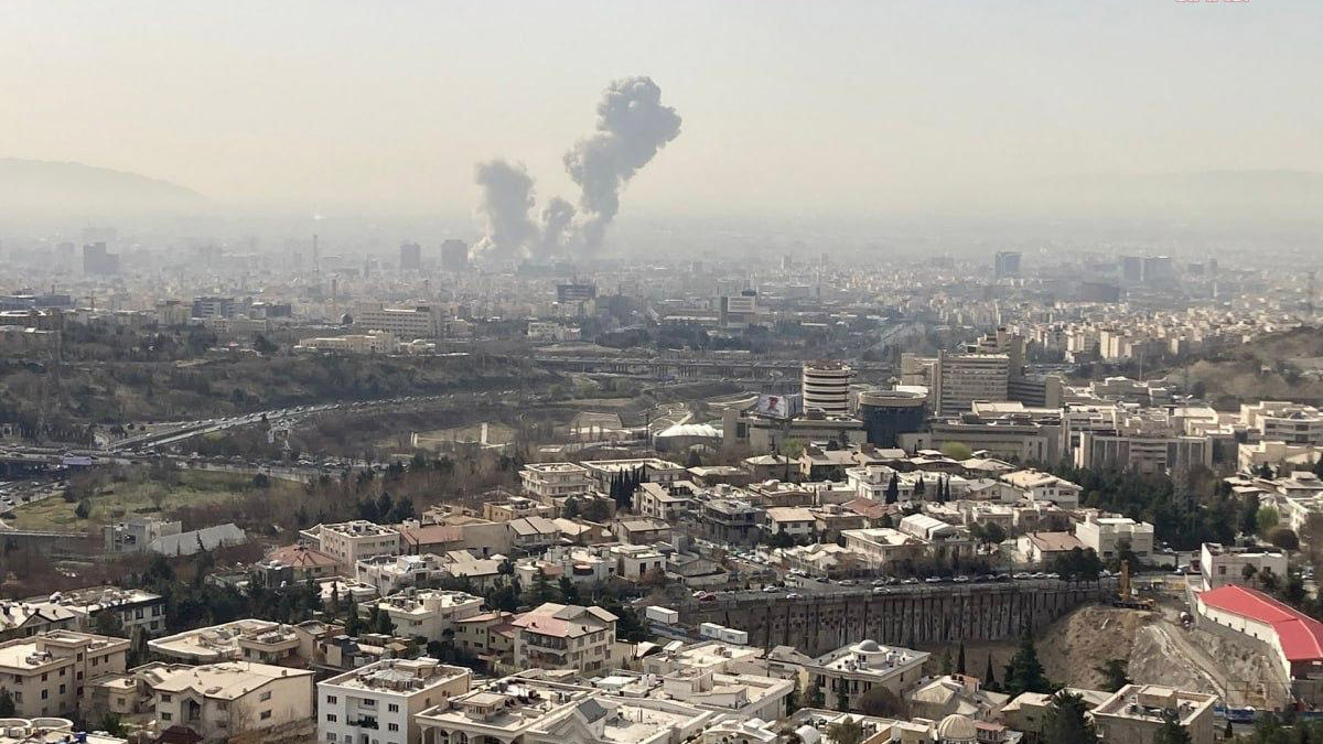 İran'da 2 ayrı patlama