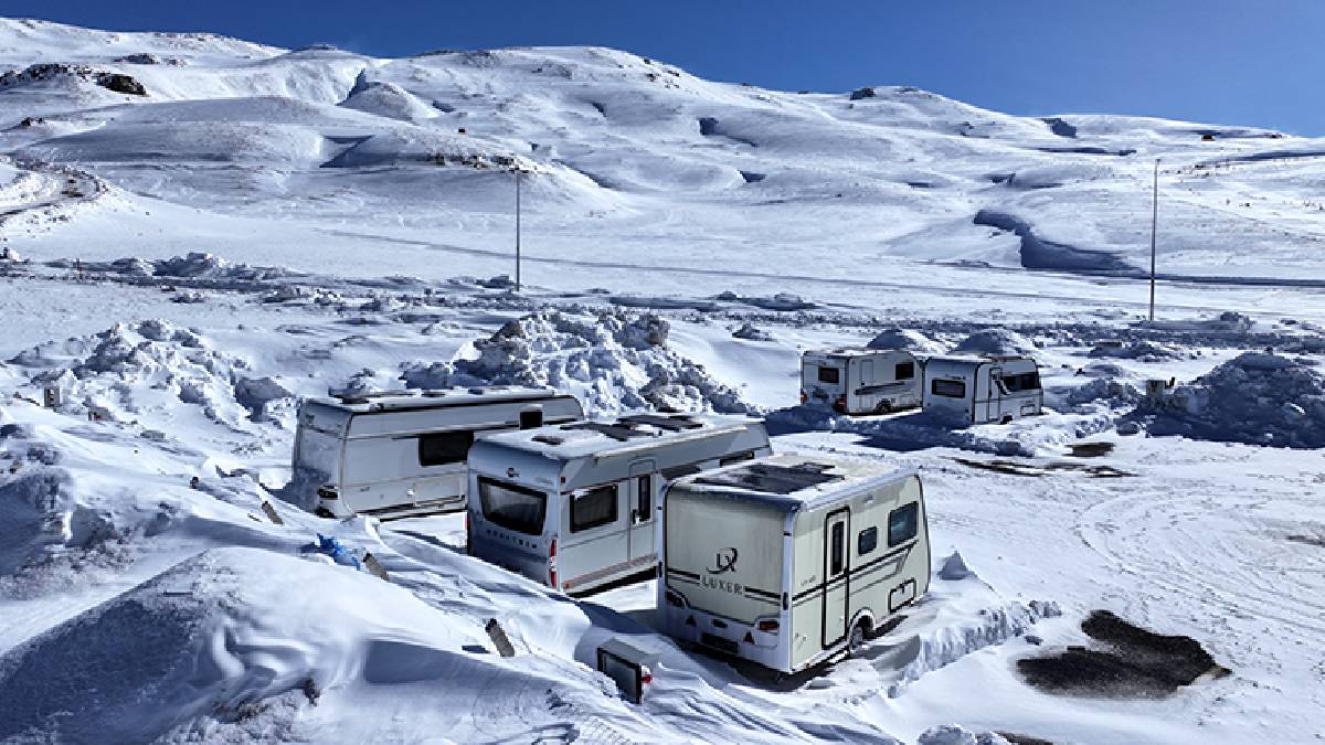 Karavan tutkunları rotayı Erciyes’e çevirdi! Kışın vazgeçilmez adresi oluyor