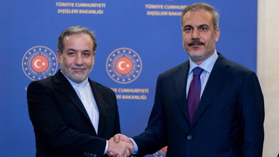 Bakan Fidan, Arakçi ile telefonda görüştü