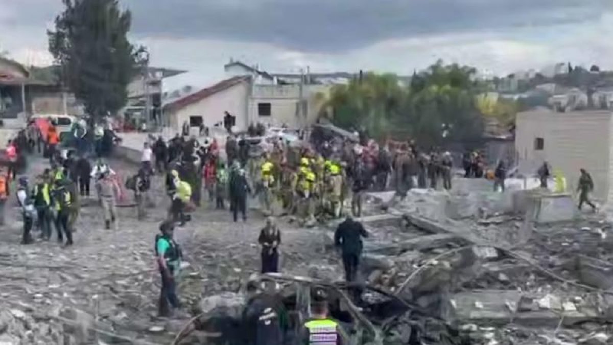 İran’ın Beyt Şemeş’e düzenlediği füze saldırısında 6 kişi hayatını kaybetti