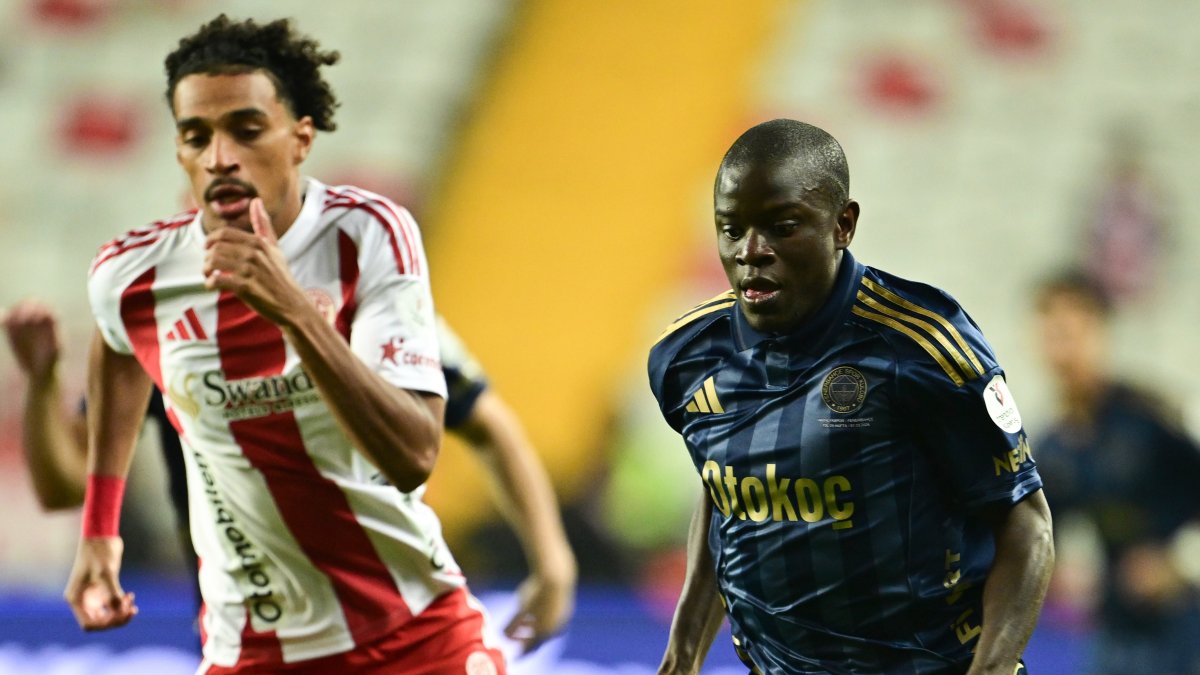 CANLI ANLATIM: Fenerbahçe, Antalyaspor deplasmanında