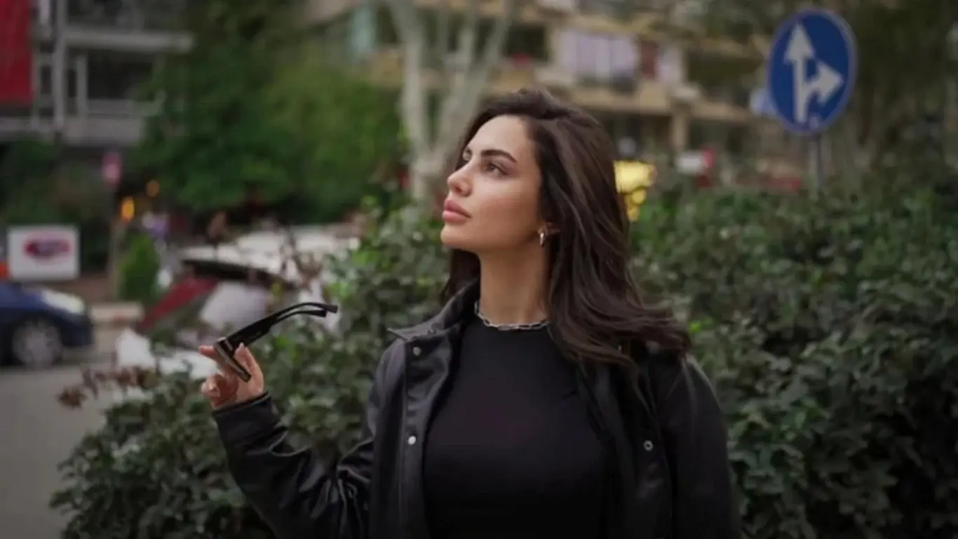 TSK paylaşımı başına iş açtı! Ece Ronay kimdir, ne söyledi?