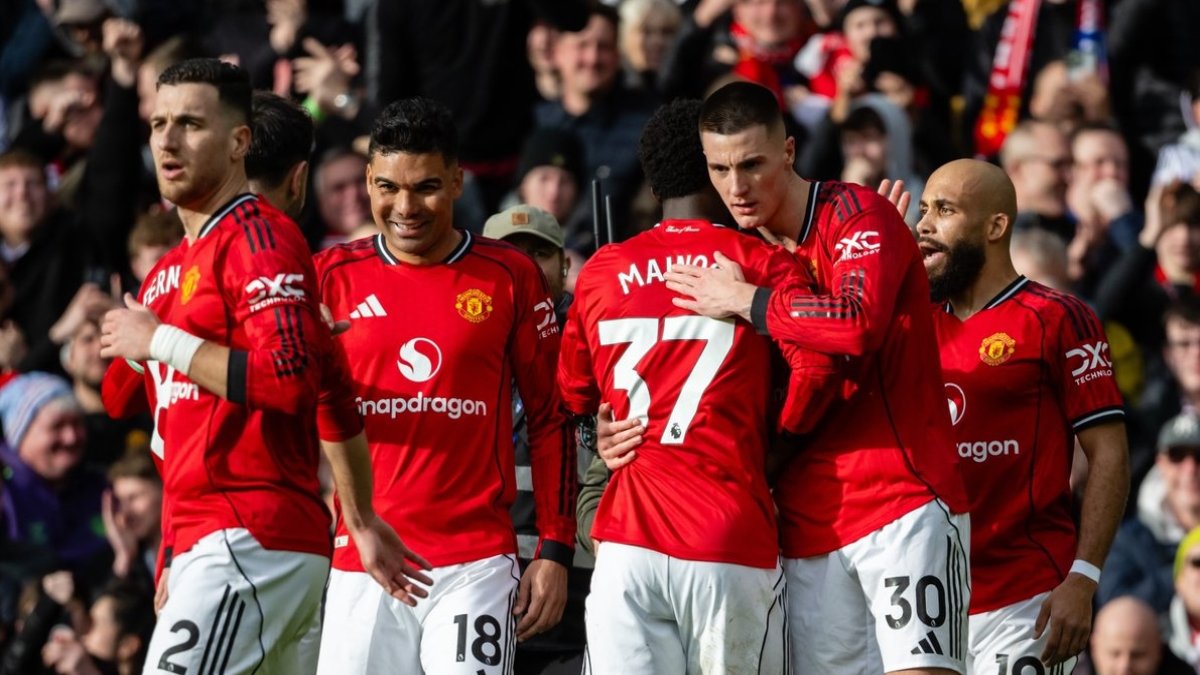 Manchester United seriye bağladı: Yeni teknik direktör Michael Carrick'ten sihirli dokunuş