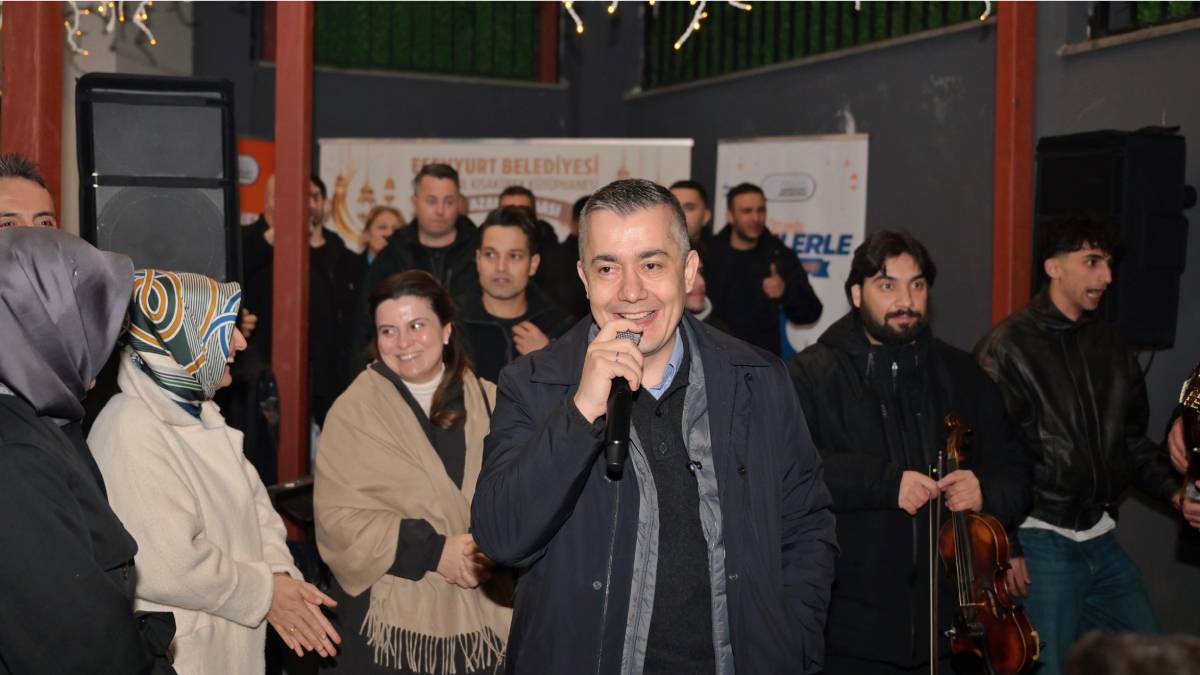 Esenyurt’ta gençlerle iftar buluşması