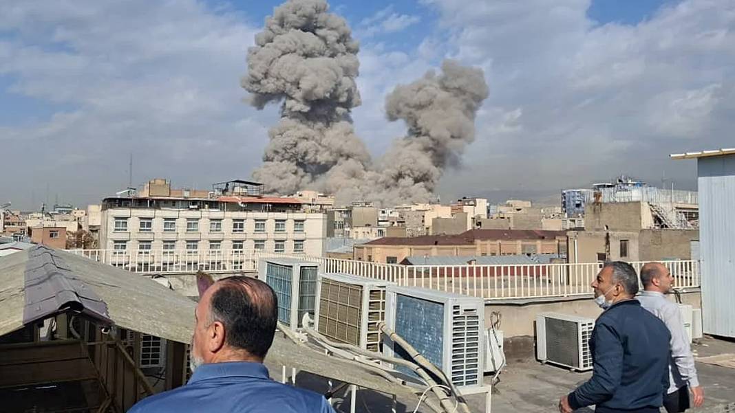 İran operasyonunun perde arkası: ABD ile İsrail, İran'a yönelik saldırıları bir hafta ertelemiş