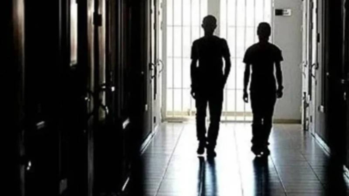 Halk sağlığı uzmanı Doç. Dr. Türkay: Çocukların suça sürüklenmesi toplumun suçu