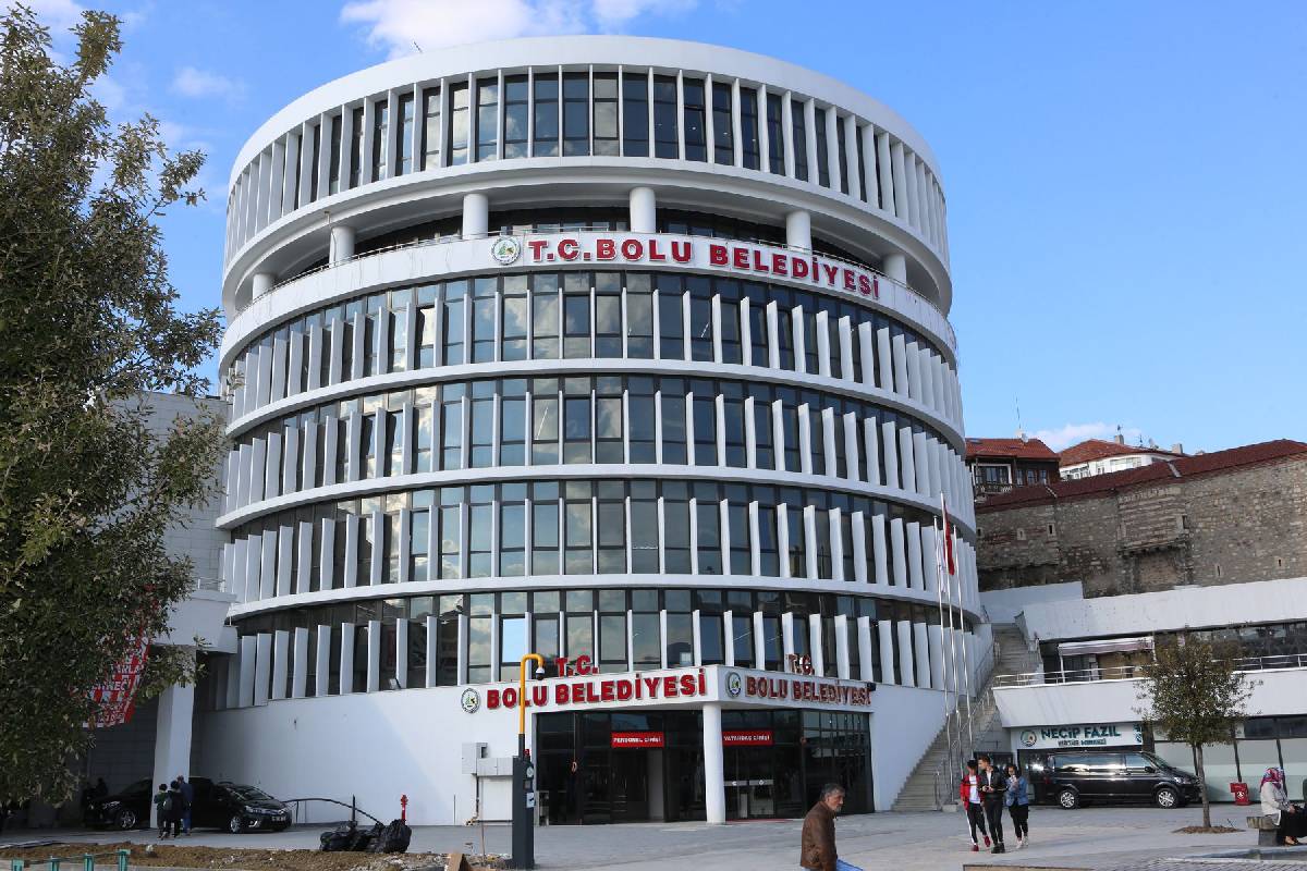 Bolu Belediyesi meclis üye dağılımı: AK Parti mi, CHP mi önde? Tanju Özcan'ın yerine kim geçecek?