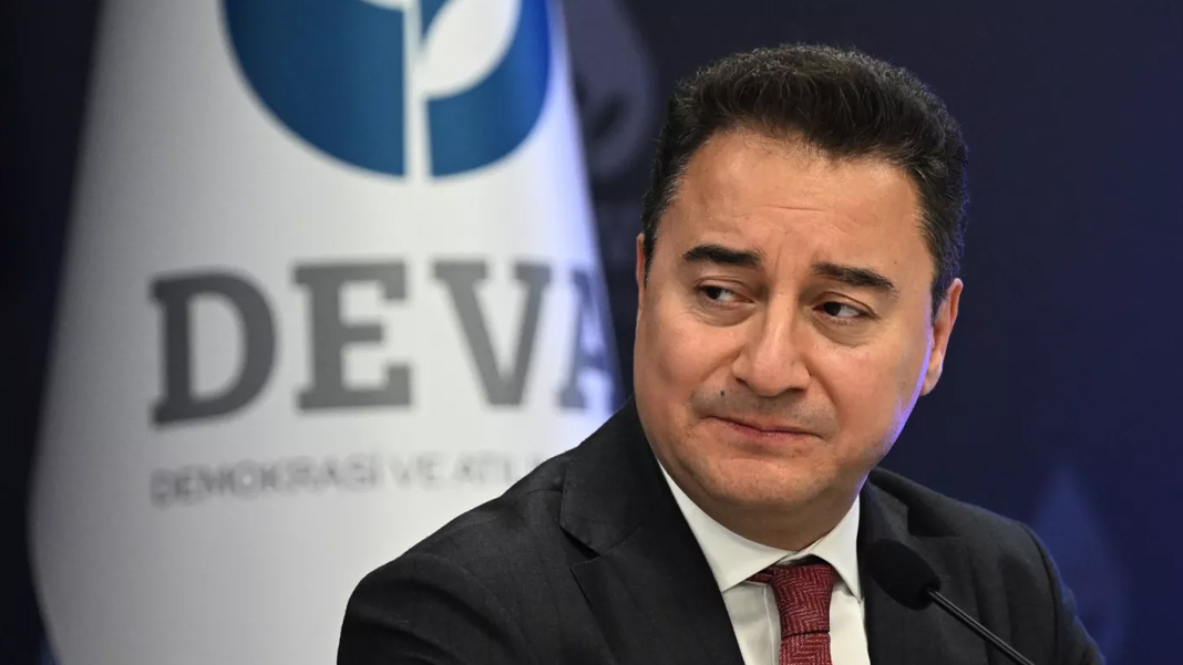 Babacan'dan iktidara sert enflasyon resti: Asgari ücret zammının üçte biri iki ayda buharlaştı