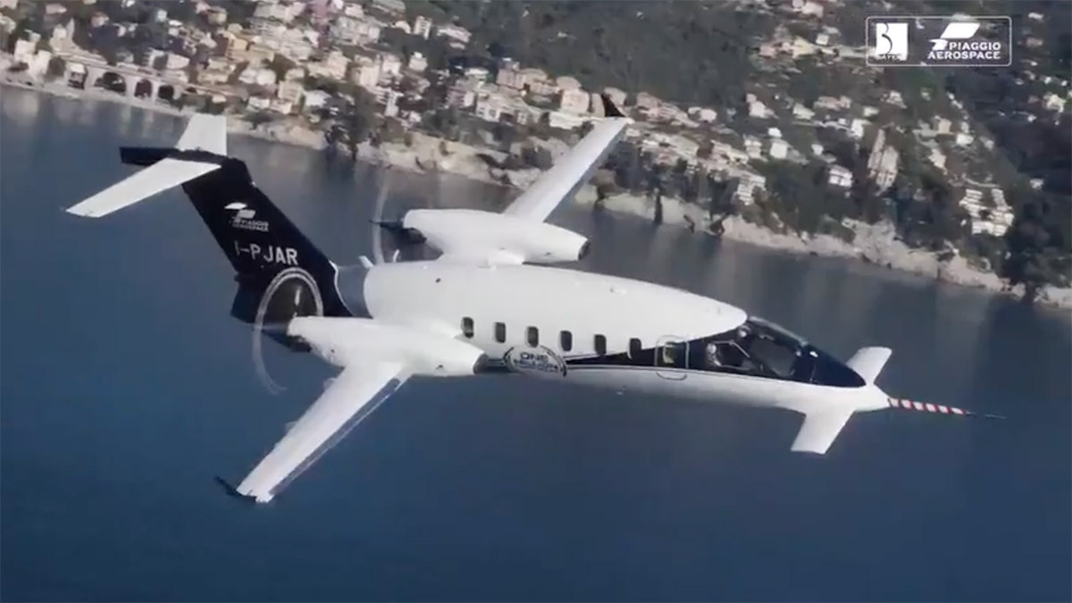 BAYKAR'ın yeni uçağı görücüye çıktı: Gökyüzünün Ferrarisi