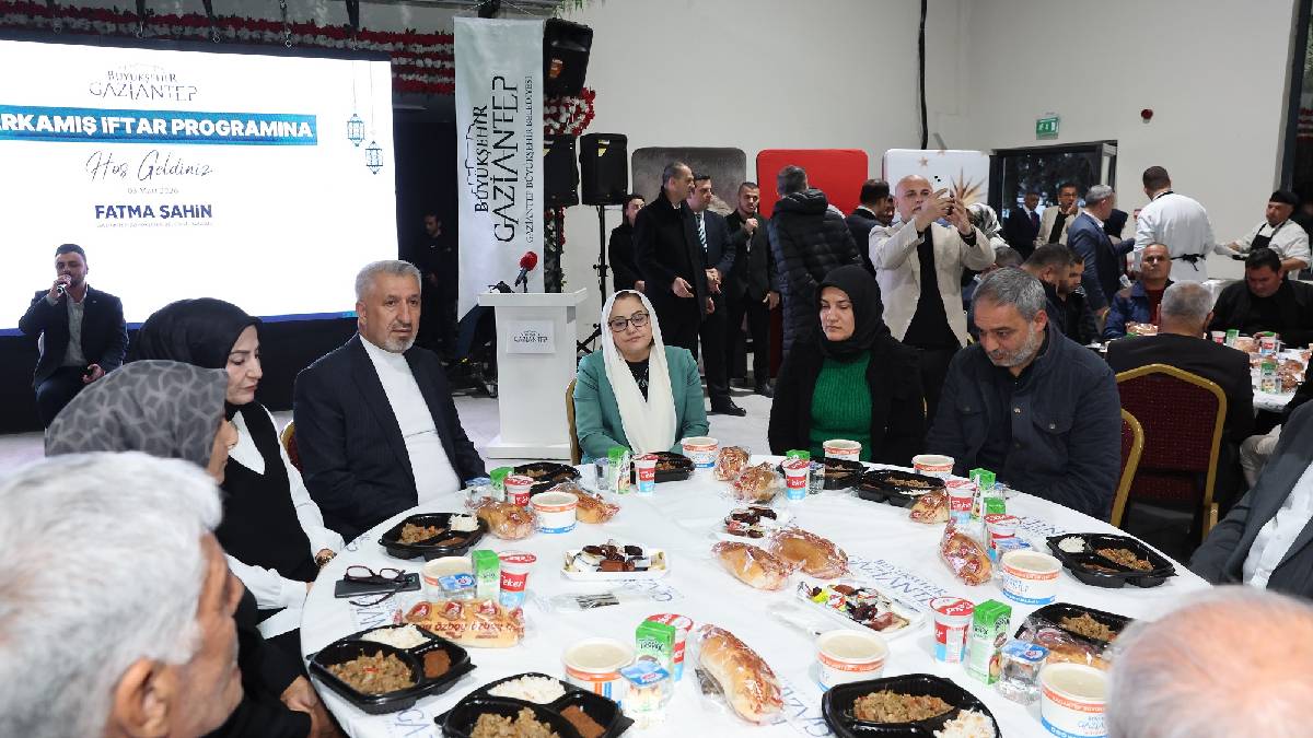 Başkan Şahin Karkamış’ta vatandaşlarla iftarda buluştu