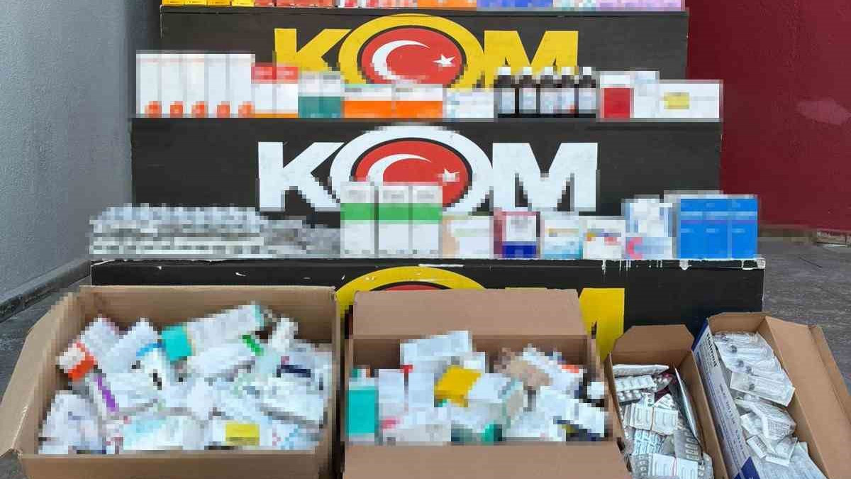 Adana'da kozmetik dükkanına baskın: Binlerce kaçak ilaç ele geçirildi