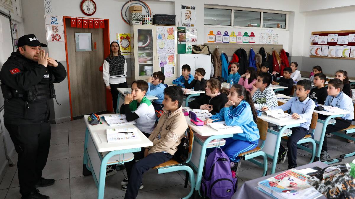 Bursa’da miniklere afet eğitimi