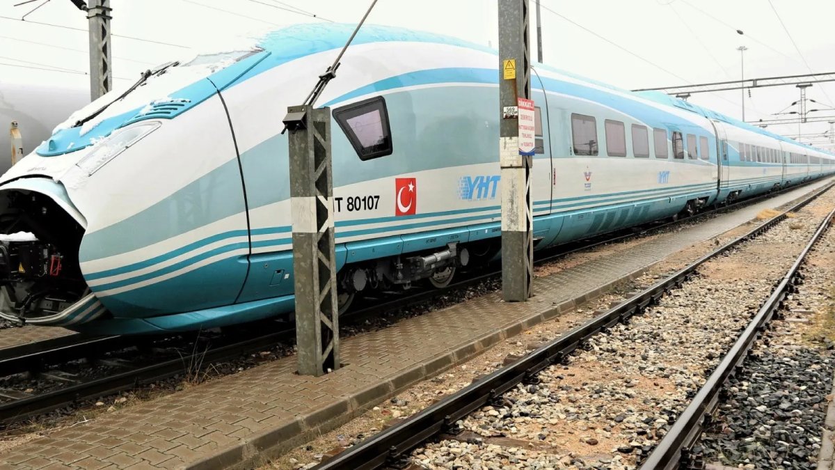 Uraloğlu: Ankara - İstanbul arası seyahat süresi 80 dakikaya iniyor