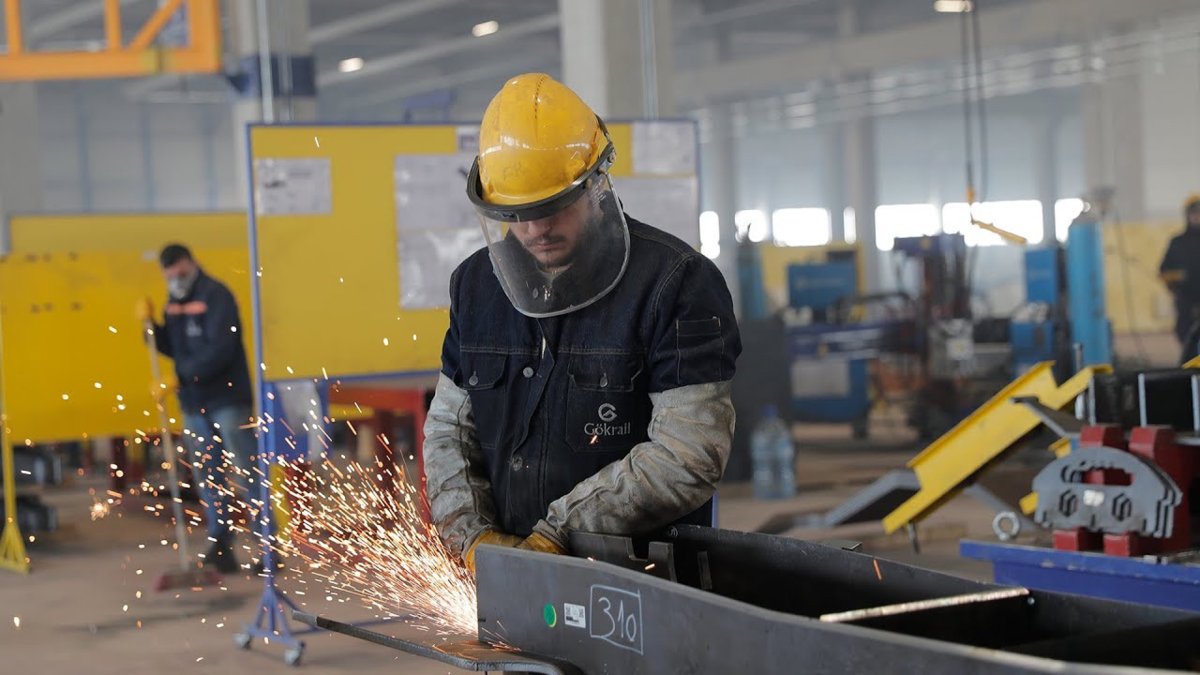 32,7 milyon çalışanın 8 milyonu kayıt dışı: SGK için 1,1 trilyon TL'lik prim kaybı